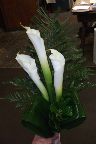 calla lily handheld bouquet